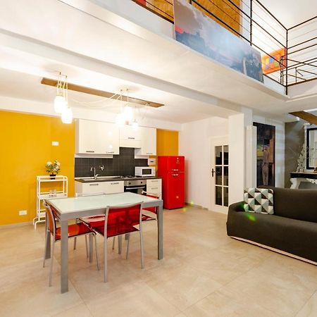 Ferienwohnung Joivy Vibrant Open-Plan Apt For 6 In Historic Centre Genua Exterior foto