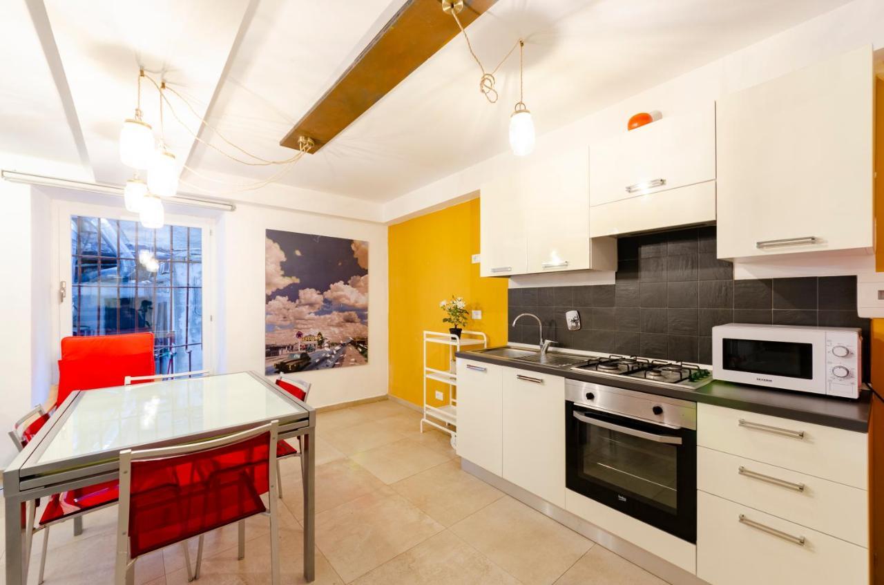 Ferienwohnung Joivy Vibrant Open-Plan Apt For 6 In Historic Centre Genua Exterior foto