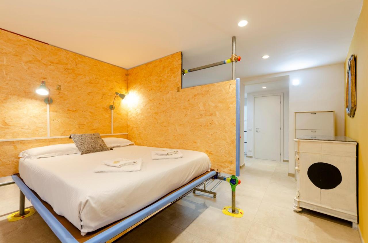 Ferienwohnung Joivy Vibrant Open-Plan Apt For 6 In Historic Centre Genua Exterior foto