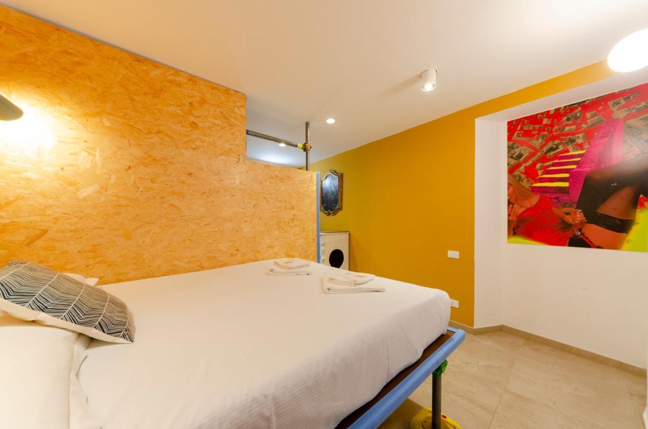 Ferienwohnung Joivy Vibrant Open-Plan Apt For 6 In Historic Centre Genua Exterior foto
