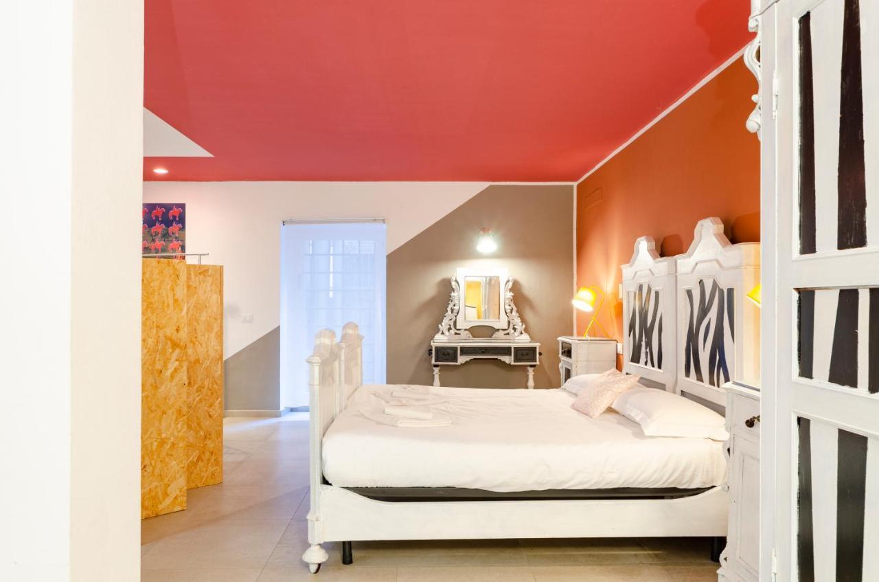 Ferienwohnung Joivy Vibrant Open-Plan Apt For 6 In Historic Centre Genua Exterior foto