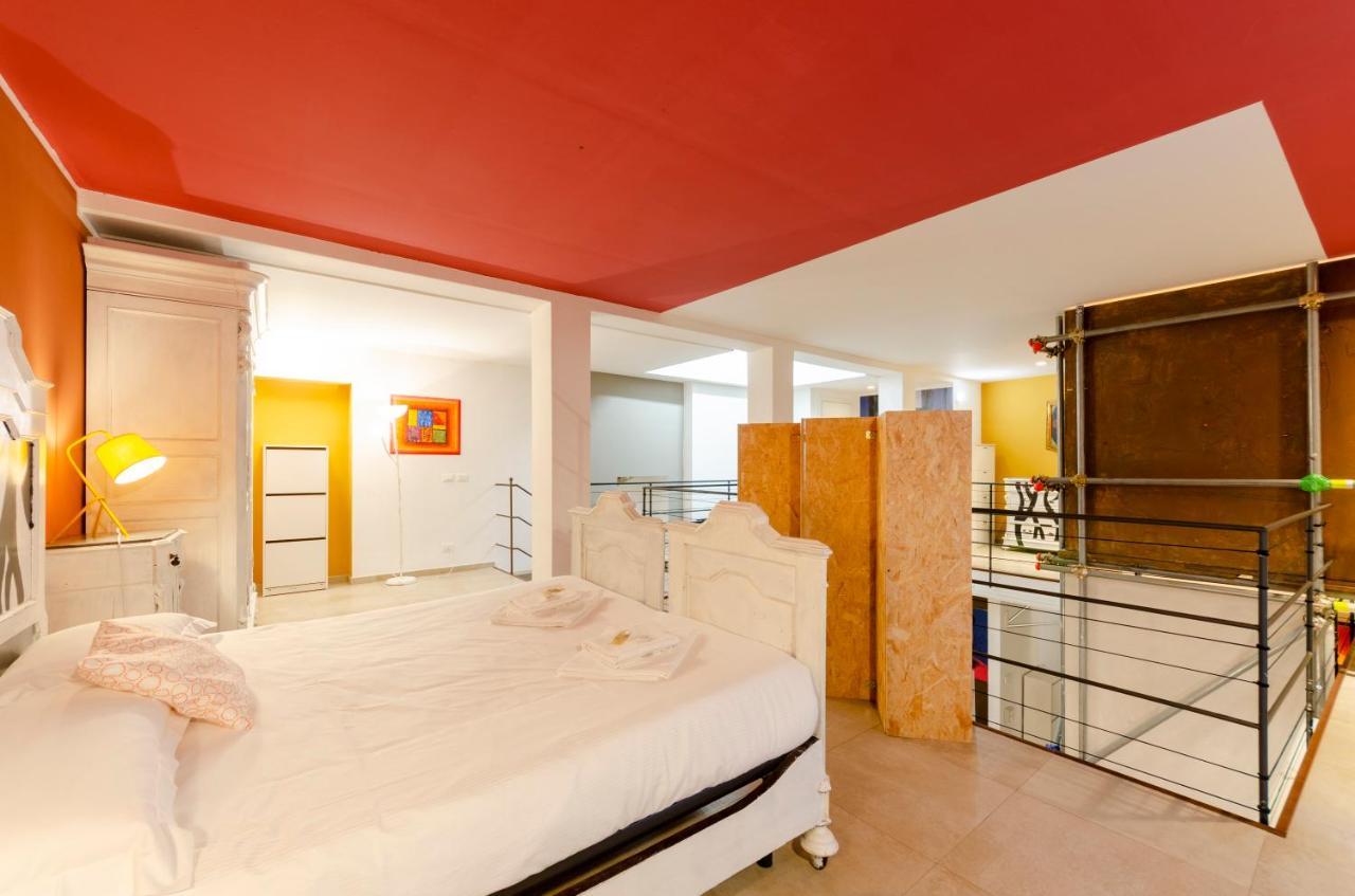 Ferienwohnung Joivy Vibrant Open-Plan Apt For 6 In Historic Centre Genua Exterior foto
