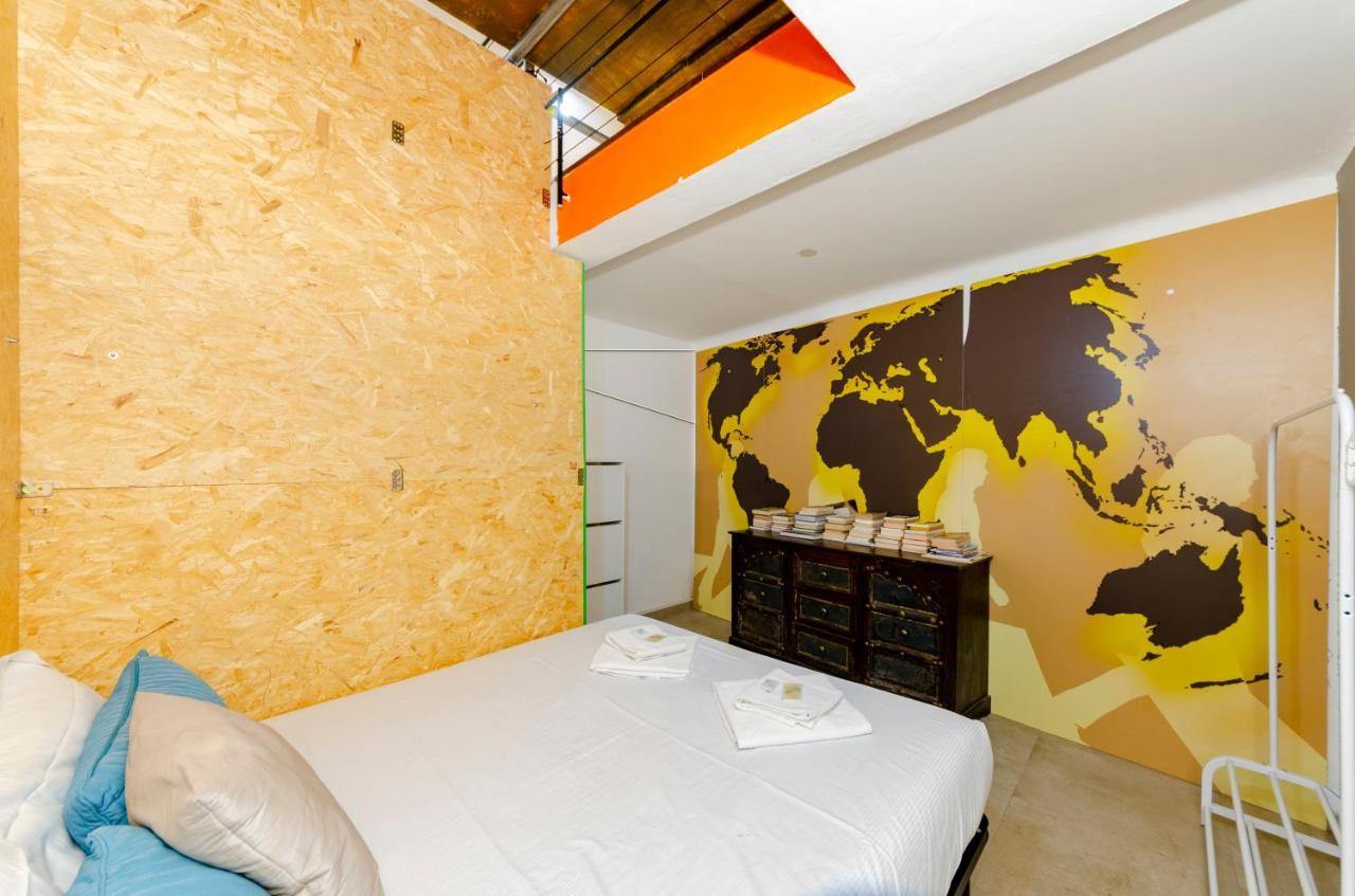 Ferienwohnung Joivy Vibrant Open-Plan Apt For 6 In Historic Centre Genua Exterior foto