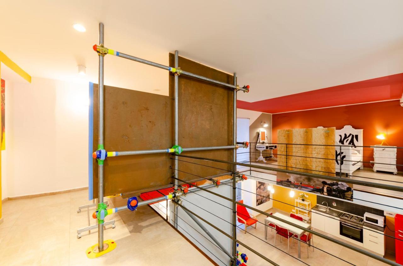 Ferienwohnung Joivy Vibrant Open-Plan Apt For 6 In Historic Centre Genua Exterior foto